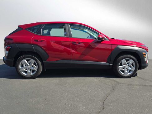 Used 2026 Hyundai Kona SE FWD image 2
