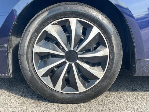 Used 2022 Toyota Corolla LE FWD image 9