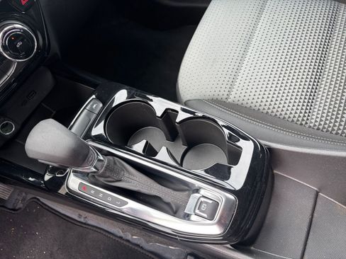 Used 2025 Chevrolet Trax LT image 42