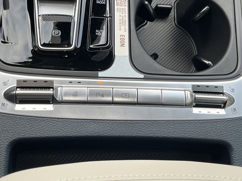 New 2026 Kia Carnival SX Prestige image 11