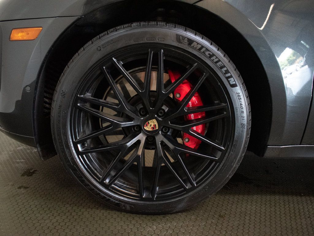 Used 2023 Porsche Macan GTS AWD/4WD image 15