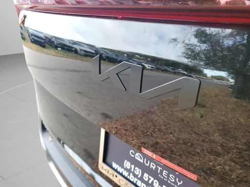 New 2026 Kia Carnival SX Prestige image 7