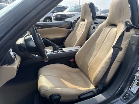 Used 2017 MAZDA MX-5 Miata Grand Touring image 26