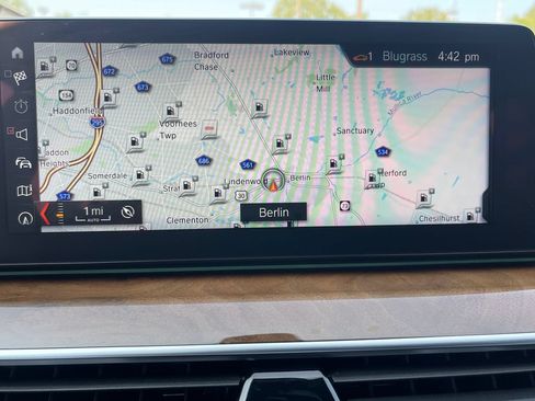 Used 2018 BMW 530i xDrive AWD/4WD image 34