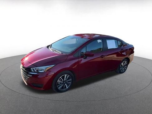 Used 2025 Nissan Versa SV image 7