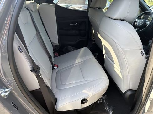 New 2026 Hyundai Santa Cruz SEL FWD image 17