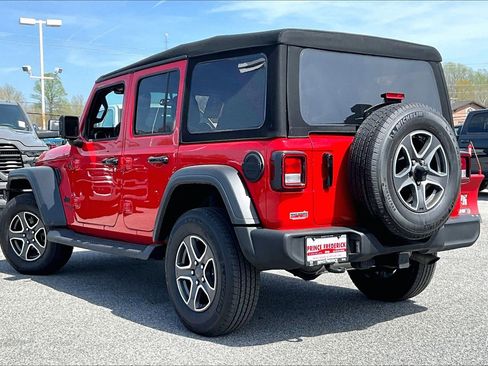 Used 2021 Jeep Wrangler Unlimited Sport image 9