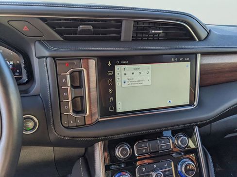 Used 2024 GMC Yukon Denali Ultimate image 25