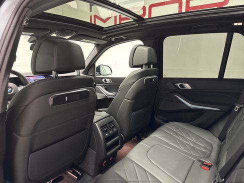 Used 2025 BMW X5 xDrive40i w/ M Sport Package image 36