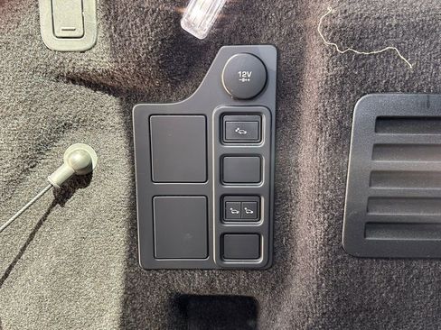 Used 2020 Land Rover Discovery HSE AWD/4WD image 22