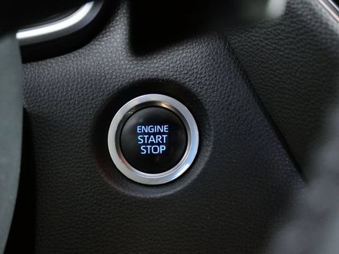 Used 2021 Toyota Corolla SE FWD image 24