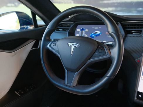 Used 2018 Tesla Model S 75D image 43