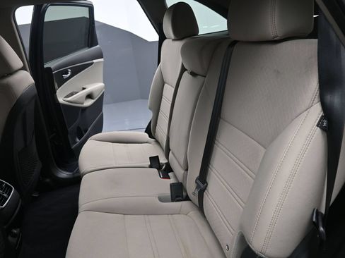 Used 2019 Kia Sorento AWD image 33