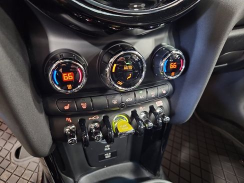 Used 2022 MINI Cooper SE FWD image 16