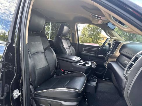 Used 2022 RAM 2500 Laramie AWD/4WD image 30