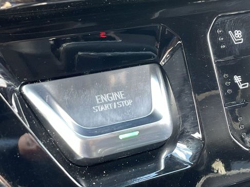 Used 2025 GMC Sierra 1500 AT4X image 17