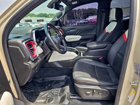 Used 2023 GMC Canyon AT4X AWD/4WD image 34