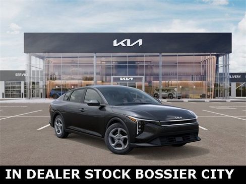 New 2025 Kia K4 LXS image 8