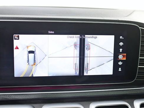 Used 2022 Mercedes-Benz GLS 450 4MATIC image 23