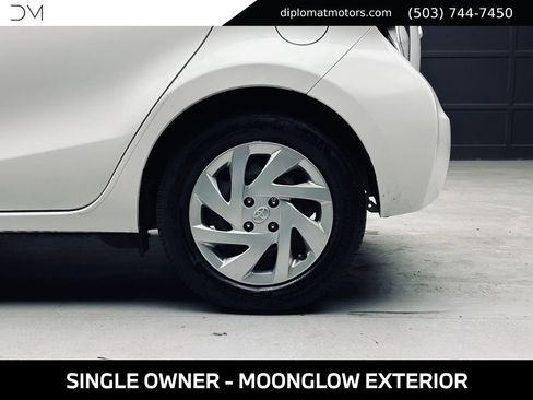 Used 2015 Toyota Prius C Two FWD image 37