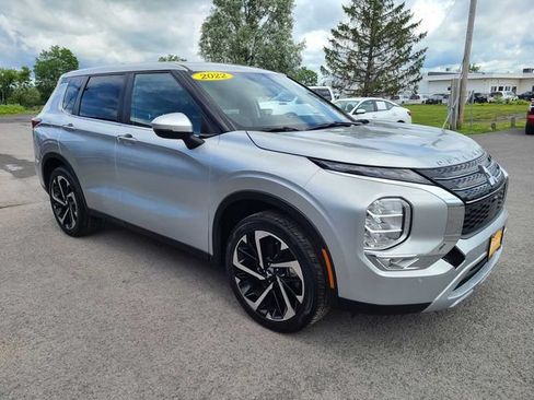 Used 2022 Mitsubishi Outlander SE FWD image 4