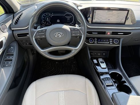Certified 2021 Hyundai Sonata Limited w/ Winter Weather Package FWD image 12