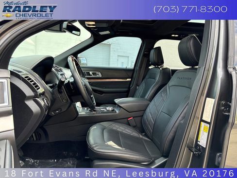Used 2018 Ford Explorer Platinum AWD/4WD image 22