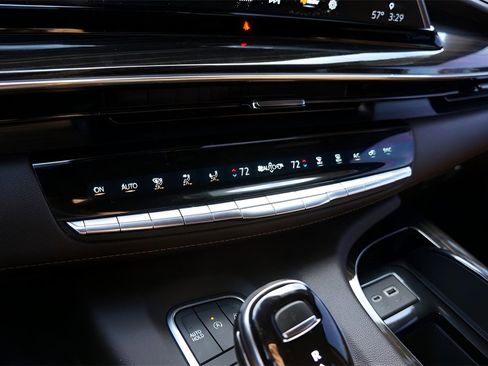 Used 2021 Cadillac Escalade Sport w/ Driver Assist Tech Package image 30