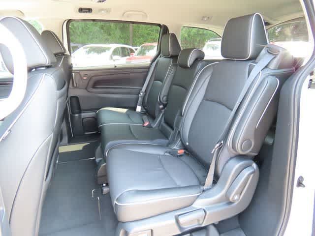 New 2026 Honda Odyssey Touring image 14