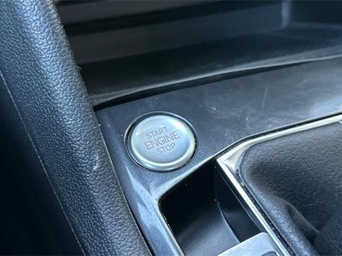 Used 2024 Volkswagen Tiguan Wolfsburg Edition image 25