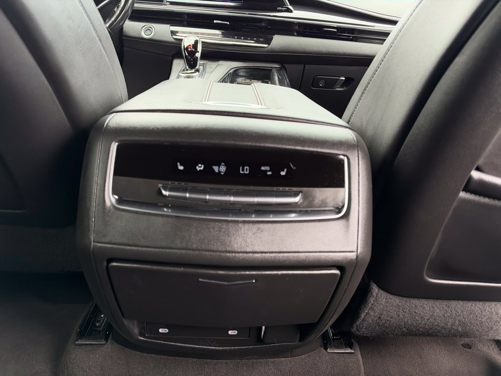 Used 2024 Cadillac Escalade ESV Sport RWD image 20