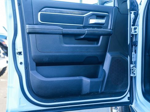 Used 2024 RAM 3500 Big Horn image 16