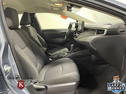 Used 2022 Toyota Corolla LE FWD image 23