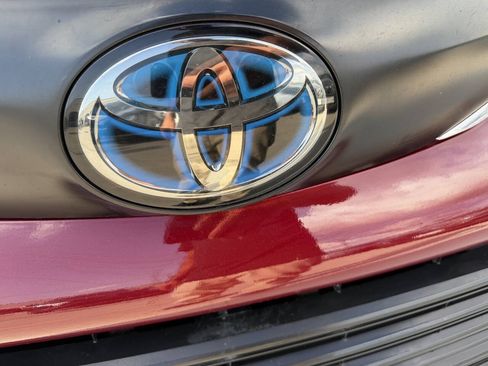 Used 2022 Toyota Sienna LE FWD image 19