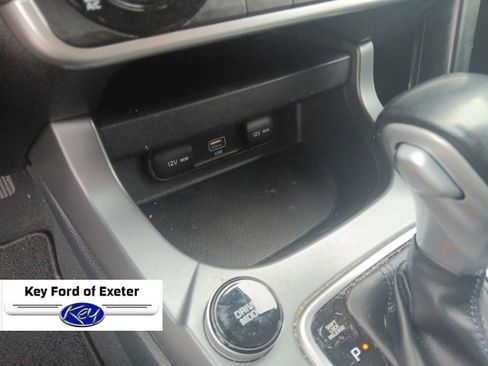 Used 2021 Kia Seltos S image 28