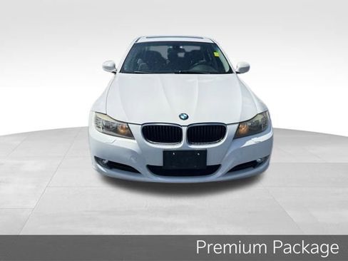 Used 2010 BMW 328i xDrive Sedan image 2