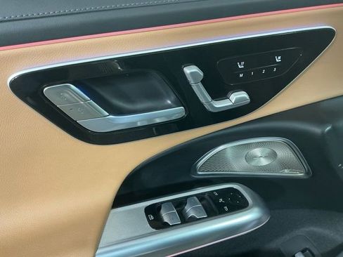 Used 2025 Mercedes-Benz E 450 4MATIC All-Terrain Wagon image 15