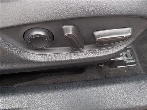 Used 2020 Toyota Avalon Limited w/ Advanced Safety Package image 12