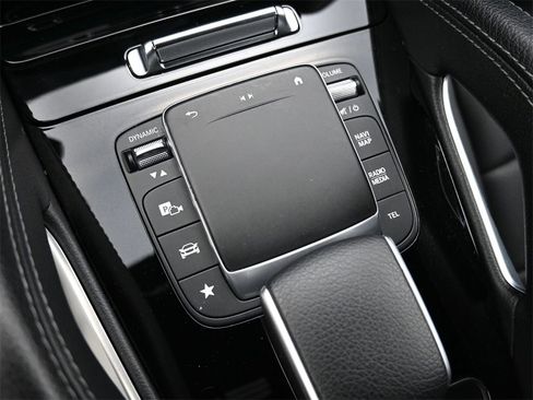 Used 2022 Mercedes-Benz GLE 350 4MATIC w/ Premium Package image 17