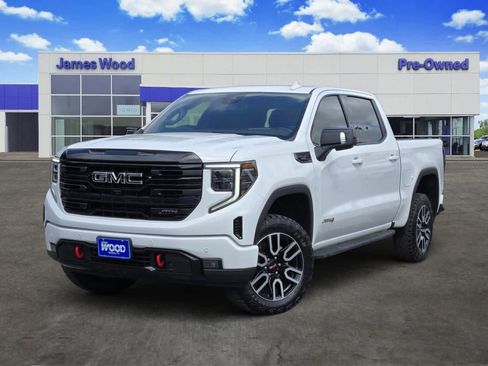Certified 2024 GMC Sierra 1500 AT4 w/ Technology Package AWD/4WD image 1
