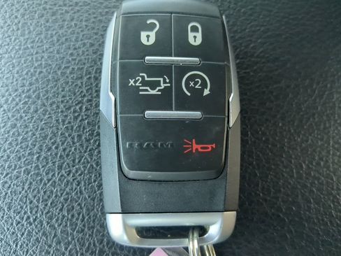 Used 2021 RAM 3500 Laramie image 32