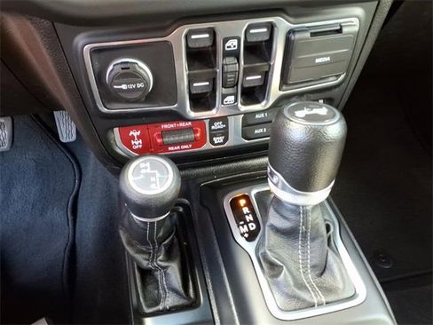 Certified 2024 Jeep Wrangler Unlimited Rubicon image 23