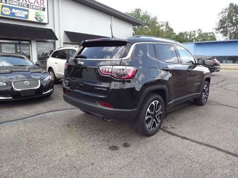 Used 2022 Jeep Compass Limited AWD/4WD image 5