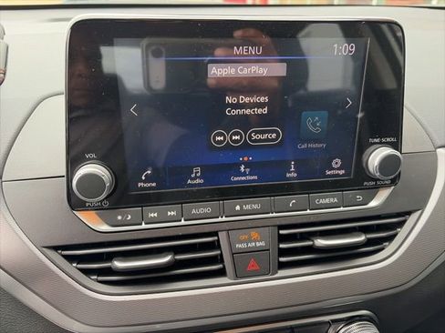 Certified 2025 Nissan Altima 2.5 SR image 15