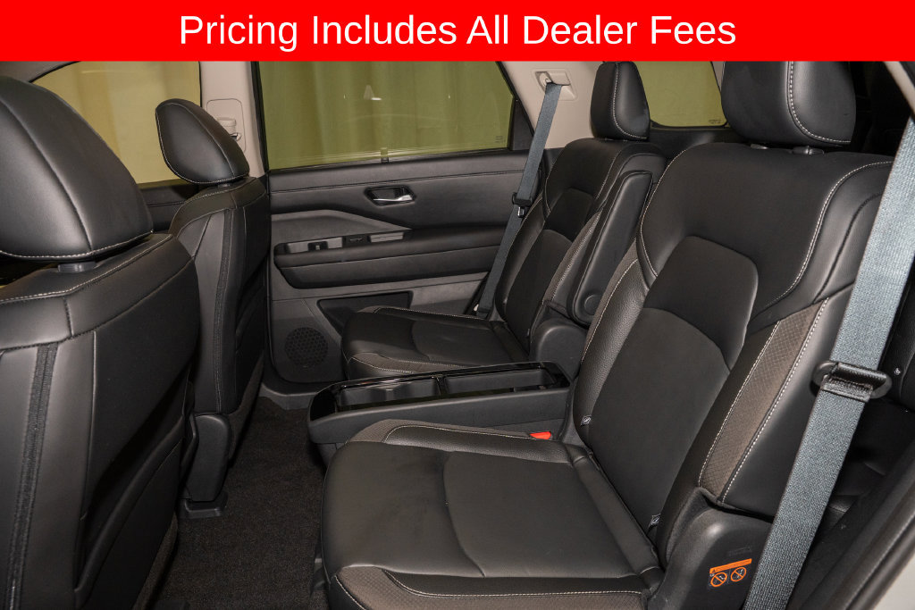 Used 2024 Nissan Pathfinder SL w/ SL Premium Package AWD/4WD image 8