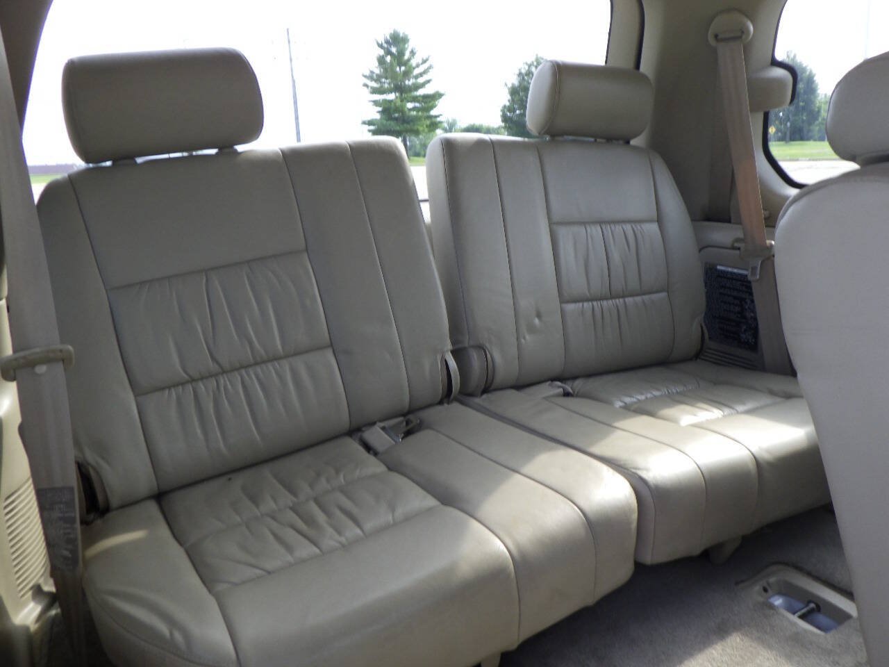 Used 2004 Toyota Land Cruiser AWD/4WD image 22