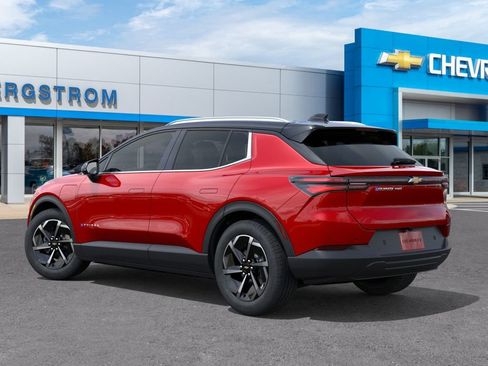 New 2026 Chevrolet Equinox EV LT image 3