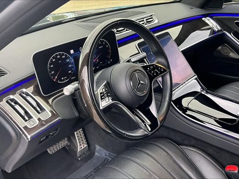 Used 2023 Mercedes-Benz S 500 4MATIC w/ AMG Line image 17