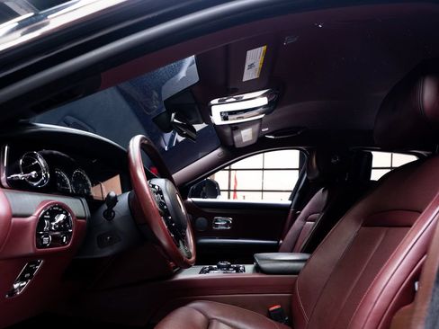 Used 2021 Rolls-Royce Ghost AWD/4WD image 25
