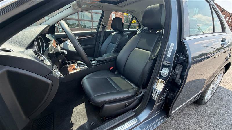 Used 2013 Mercedes-Benz C 300 Luxury 4MATIC Sedan image 29